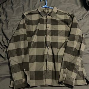 Long Sleeve Dress Shirt Plaid Black And Grey Excellent Condition